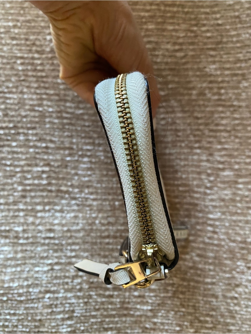 Tory Burch Perforated Cream Leather Wristlet Phone Case - Picture 6 of 10